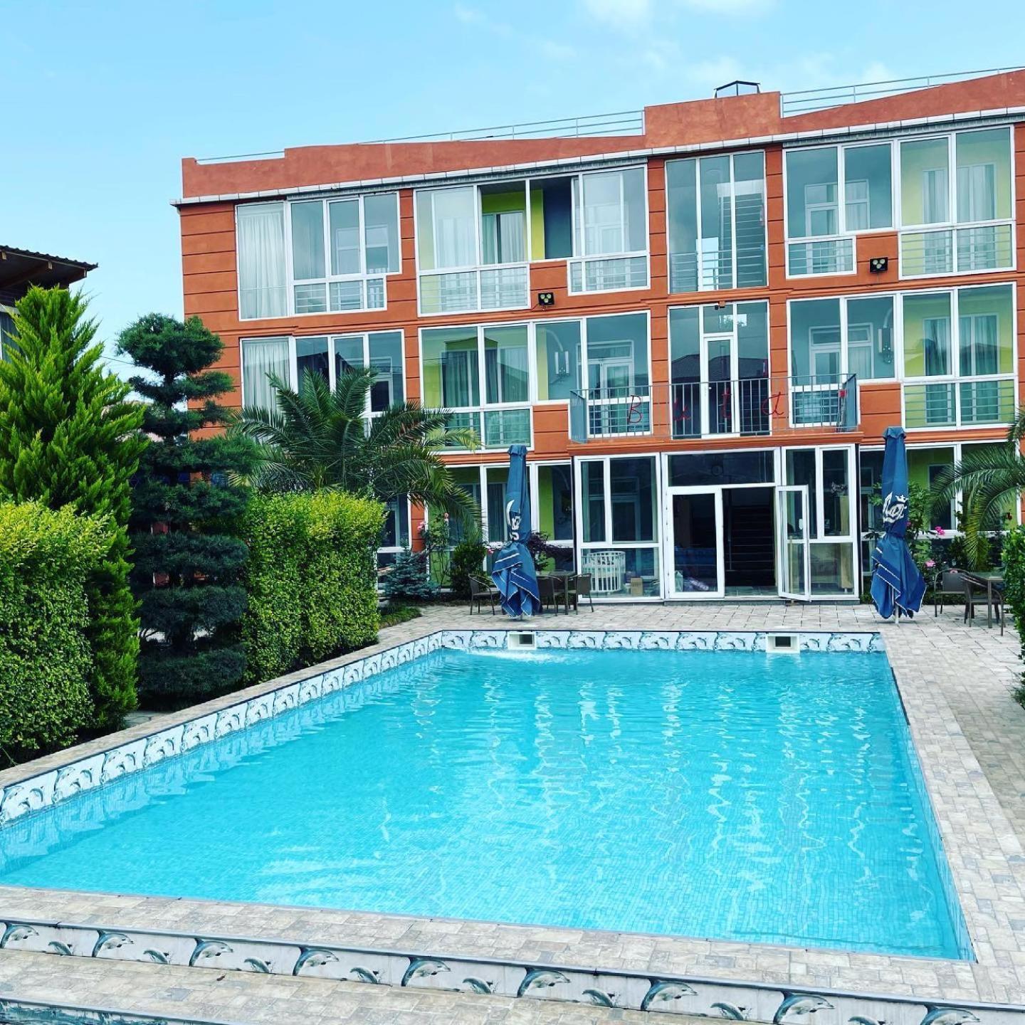 Hotel Buta Batumi Esterno foto