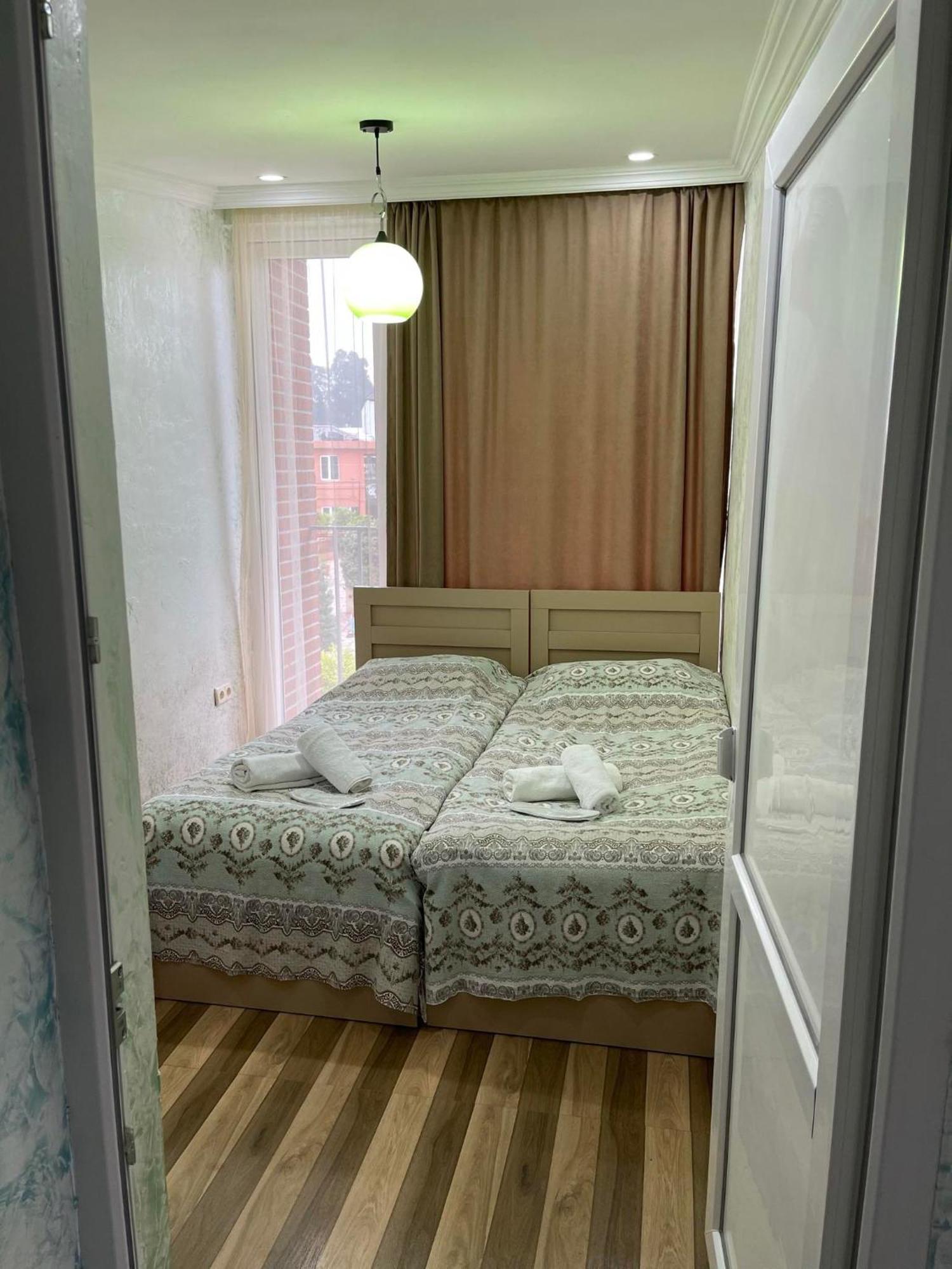 Hotel Buta Batumi Esterno foto
