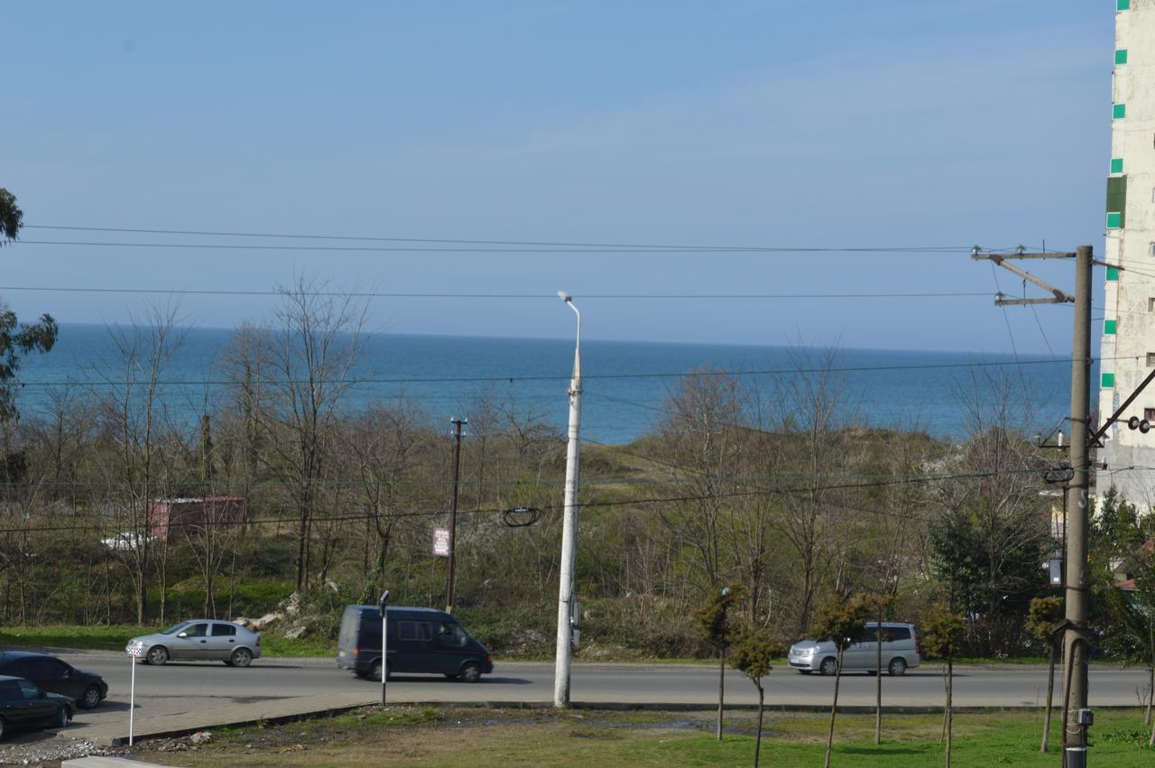 Hotel Buta Batumi Esterno foto